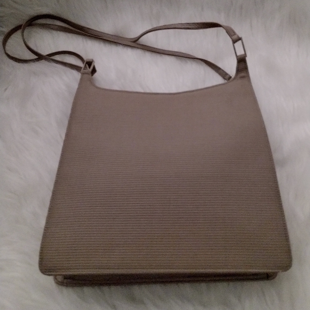 VTG Stuart Weitzman Tan Skin Shoulder Bag